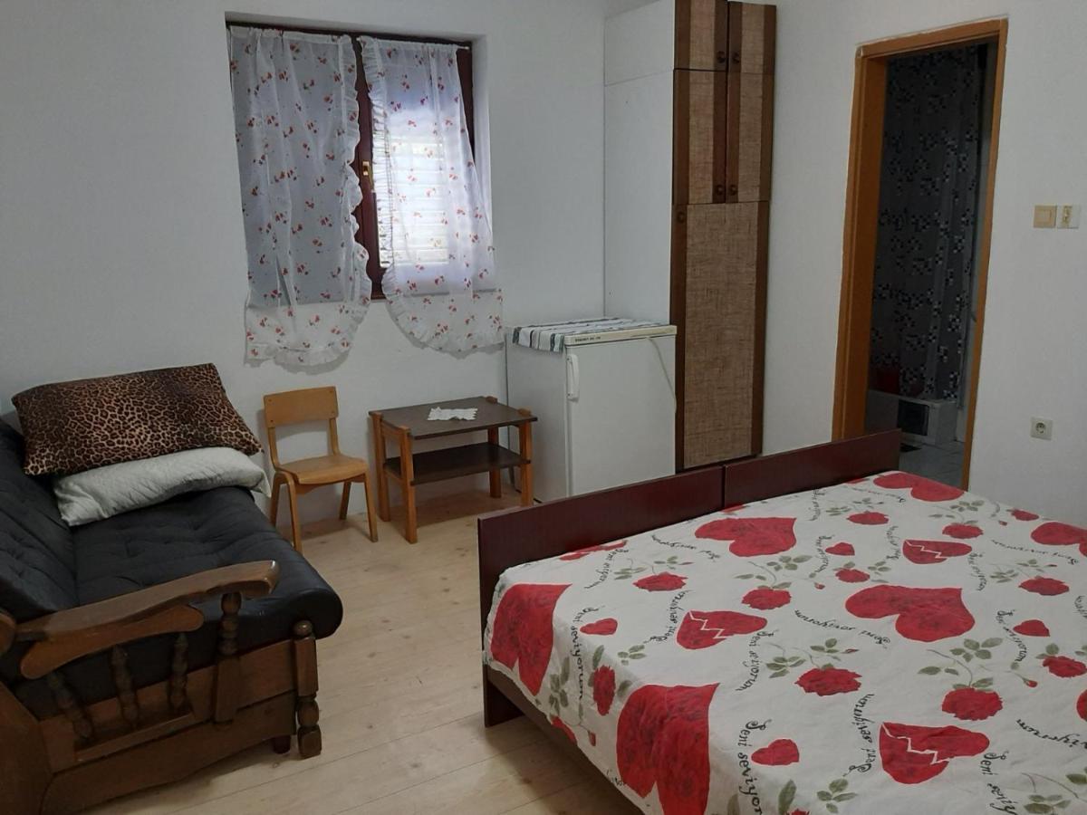 Vila Umicevic Ξενοδοχείο Bijela Εξωτερικό φωτογραφία